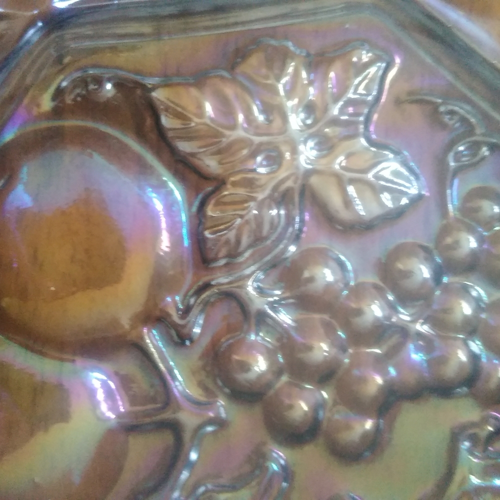 Iridescent Glass Fruit Bowl - Picture 3 of 4